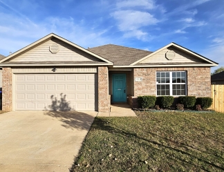 Charming 3 bedroom in the heart of Noble, OK!