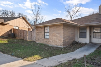 Kennedale 2-bed 2-bath Duplex