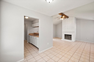 Kennedale 2-bed 2-bath Duplex