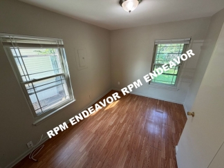 Charming 1-Bedroom Duplex with Convenient Shared Laundry – Affordable Living!