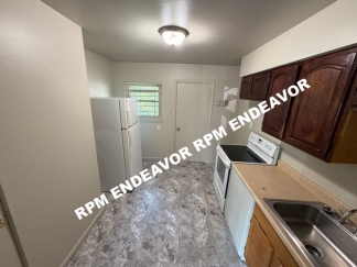 Charming 1-Bedroom Duplex with Convenient Shared Laundry – Affordable Living!