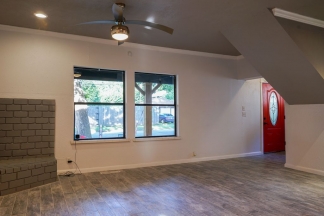 Beautiful home in one of OKC hot and up-and-coming , Plaza District! $500 OFF FIRST FULL MONTHS RENT!