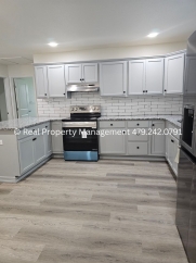 Van Buren Home Coming Available Mid January