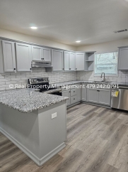 Van Buren Home Coming Available Mid January