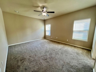 Beautiful 3 Bedroom Home with Spacious Bonus Room Available Mid February
