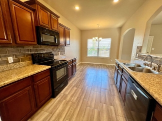 Beautiful 3 Bedroom Home with Spacious Bonus Room Available Mid February