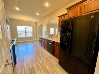 Beautiful 3 Bedroom Home with Spacious Bonus Room Available Mid February