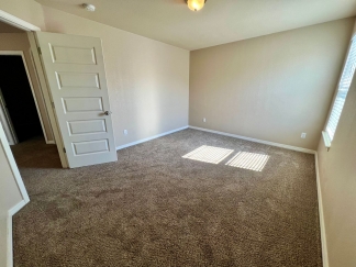 Beautiful 3 Bedroom Home with Spacious Bonus Room Available Mid February