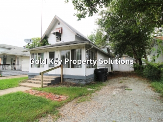 3 BR 1 BA House with Fenced Yard and Garage SECTION 8 APPROVED