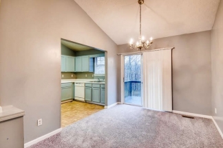 Charming Property  -Finished Basment/Private Park - New Carpet