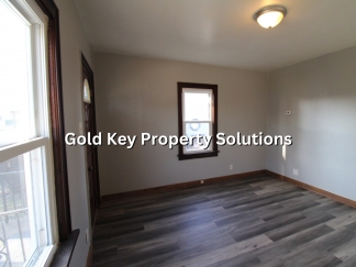 Updated 1 BR 1 BA Duplex with Washer/Dryer Hookups (NO SECTION 8)