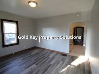 Updated 1 BR 1 BA Duplex with Washer/Dryer Hookups (NO SECTION 8)