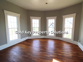 Large Middletown 2 BR 1 BA Upstairs Apartment (SECTION 8 APPROVED)