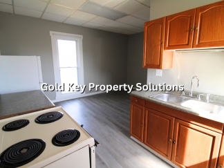 Large Middletown 2 BR 1 BA Upstairs Apartment (SECTION 8 APPROVED)