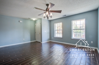 8637 Chloe Ln - Available Now!