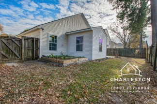 8637 Chloe Ln - Available Now!