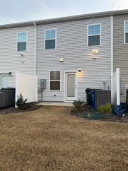 Gorgeous 2 Bedroom Townhome, With Amazingly Fun Community Amenities!