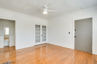 **350 off First Months Rent** Condo In The Heart of Highly Desired Historic ~ Mid Town District!!!