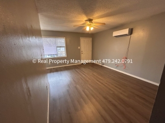 1 BED 1 BATH UPSTAIRS APARTMENT - Close to Baptist Health Hospital!