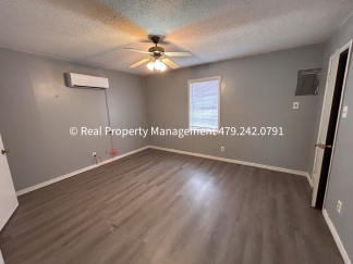 1 BED 1 BATH UPSTAIRS APARTMENT - Close to Baptist Health Hospital!