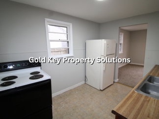 Eastside 3 BR 1 BA House with Garage and Central Air (SECTION 8 APPROVED)