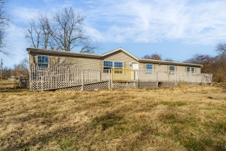 Spacious 4-Bedroom Home in Cave Springs – Move-In Ready!