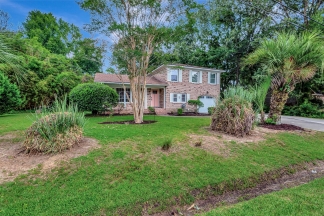 Waterfront Home in Melrose Subdivision!