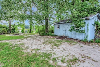 Waterfront Home in Melrose Subdivision!