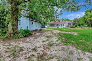 Waterfront Home in Melrose Subdivision!