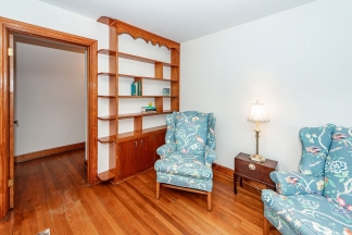 3 Bedroom Classic Summerville Home!