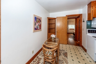 3 Bedroom Classic Summerville Home!
