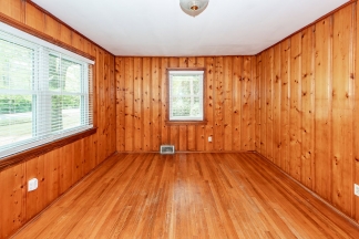 3 Bedroom Classic Summerville Home!