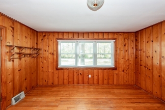 3 Bedroom Classic Summerville Home!