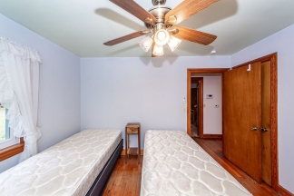 3 Bedroom Classic Summerville Home!