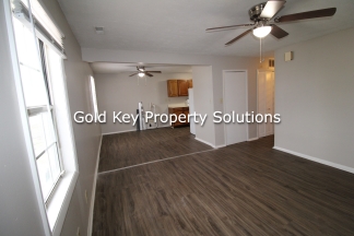 MOVE IN SPECIAL!! 50% OFF 1st MONTH'S RENT!!! 3 Bed 1 Bath Upstairs Apt for Rent (SECTION 8 APPROVED)