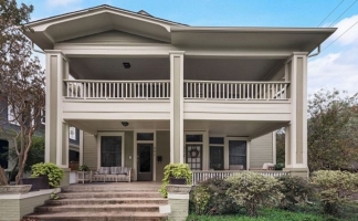 Charming First-Floor Home in Established Winnetka Heights Community – Just Minutes from Bishop Arts!