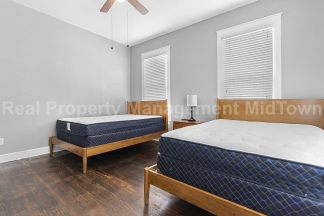 Charming First-Floor Home in Established Winnetka Heights Community – Just Minutes from Bishop Arts!