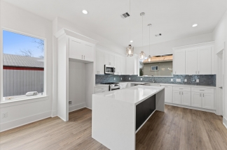 1935 Knoll Square Dr - For Sale