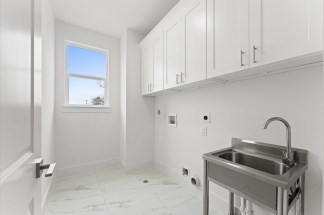 1935 Knoll Square Dr - For Sale