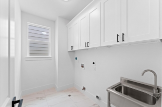 1937 Knoll Square Dr - For Sale