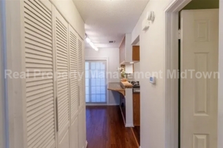 Charming 1-Bedroom, 1-Bathroom Apartment in Arlington, TX