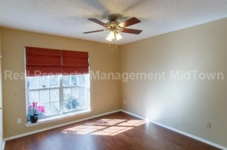 Charming 1-Bedroom, 1-Bathroom Apartment in Arlington, TX