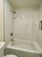 Modern 2BR Condo with Vaulted Ceilings & Amenities