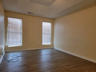 Sleek City Living – Modern 4BR Crib with Style & Convenience! - Sect 8 Friendly