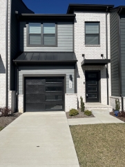 Charming 3-Bedroom Townhouse with 2.5 Baths on Riverbrook Drive – Your Perfect Gallatin Retreat!