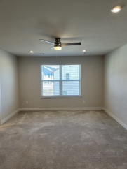 Charming 3-Bedroom Townhouse with 2.5 Baths on Riverbrook Drive – Your Perfect Gallatin Retreat!