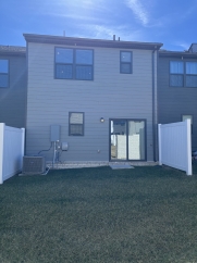 Charming 3-Bedroom Townhouse with 2.5 Baths on Riverbrook Drive – Your Perfect Gallatin Retreat!