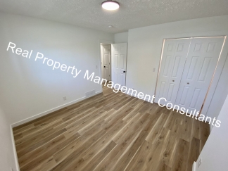 Renovated 2 Bedroom with Patio