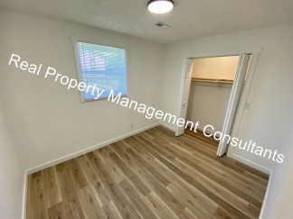 Renovated 2 Bedroom with Patio