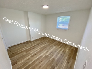 Renovated 2 Bedroom with Patio